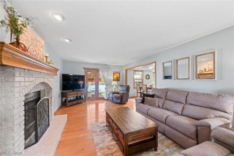 114 Shawnee Circle Louisville OH 44641