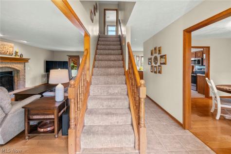 114 Shawnee Circle Louisville OH 44641