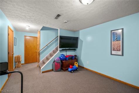114 Shawnee Circle Louisville OH 44641