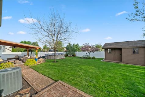 114 Shawnee Circle Louisville OH 44641