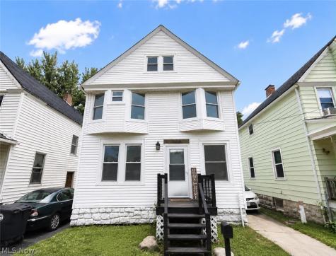3916 Mapledale Avenue Cleveland OH 44109