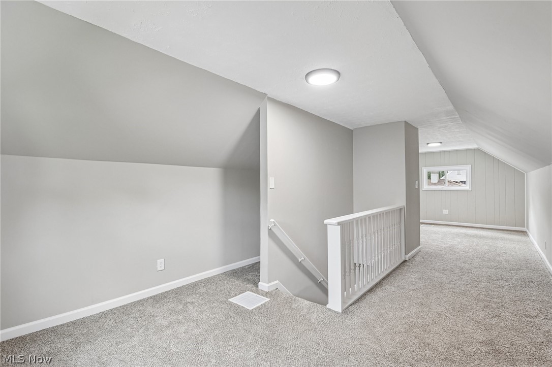 1562 Denison Avenue NW Warren OH 44485