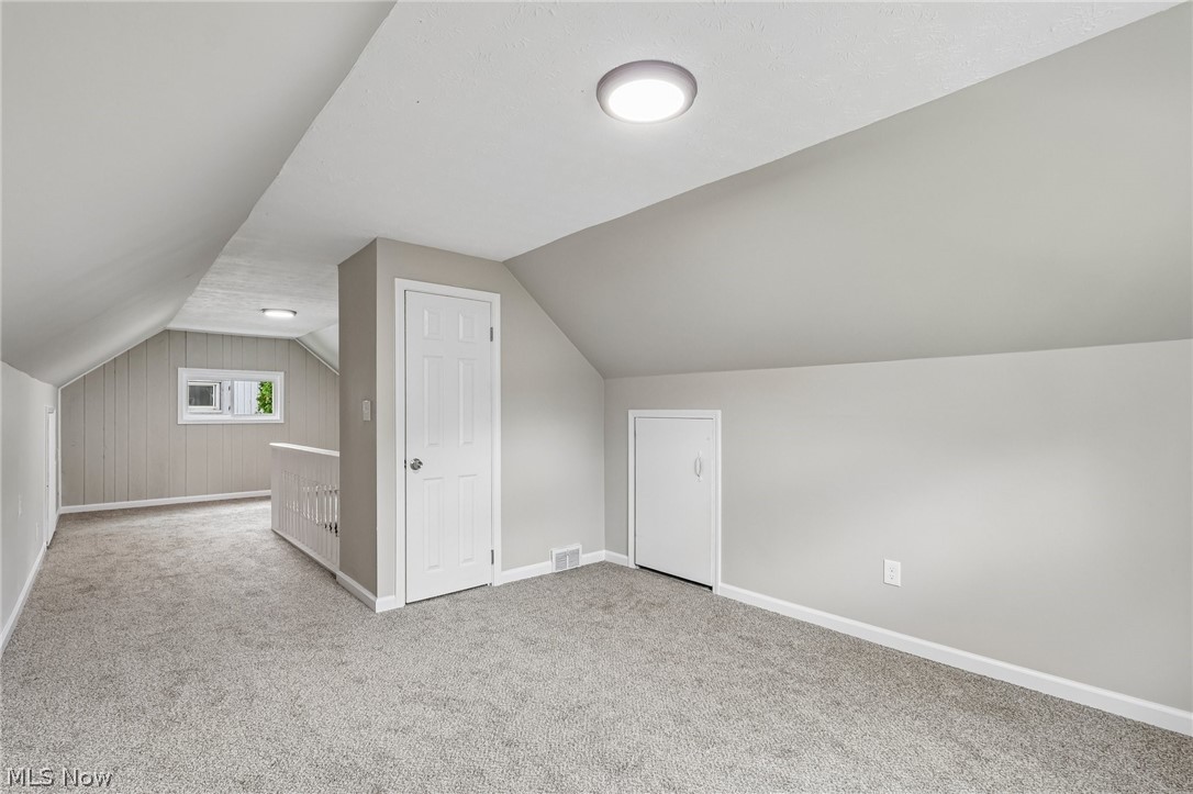 1562 Denison Avenue NW Warren OH 44485