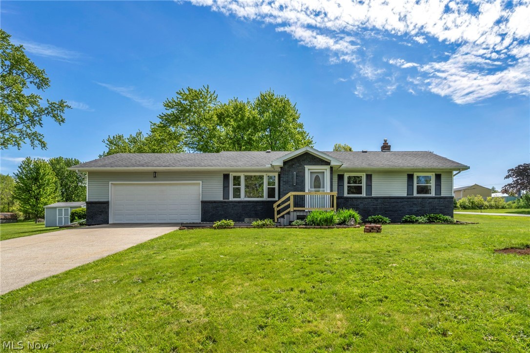 1543 Lindakay Drive Akron OH 44312