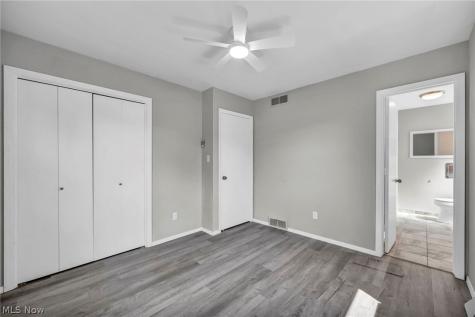 1543 Lindakay Drive Akron OH 44312