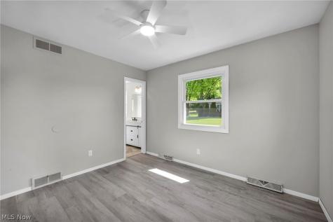 1543 Lindakay Drive Akron OH 44312