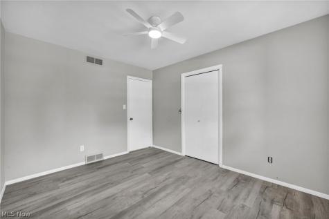 1543 Lindakay Drive Akron OH 44312