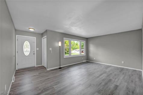 1543 Lindakay Drive Akron OH 44312