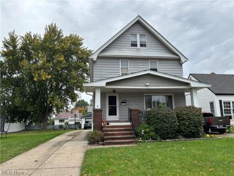 2906 Grovewood Avenue Parma OH 44134