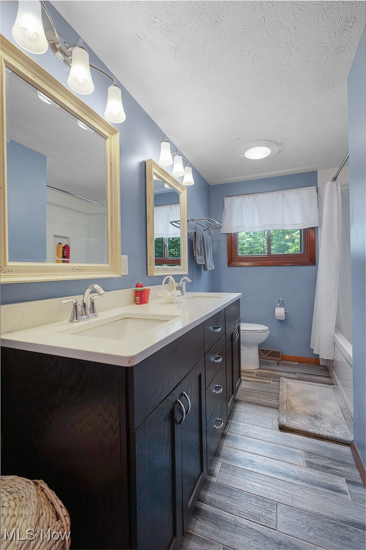 8735 Cedar Road Chesterland OH 44026