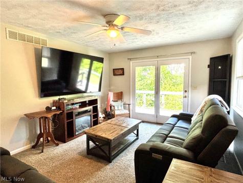 104 Woodcrest Lane Marietta OH 45750
