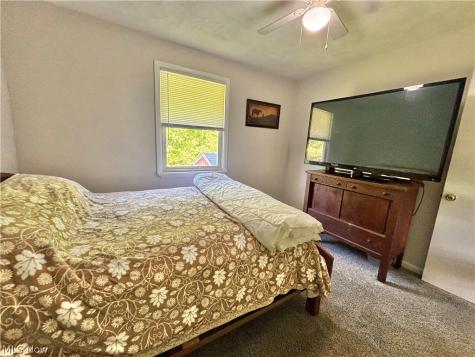 104 Woodcrest Lane Marietta OH 45750
