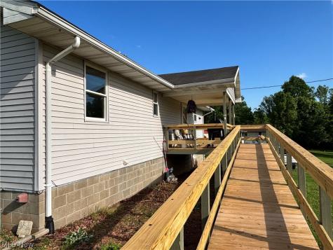 104 Woodcrest Lane Marietta OH 45750