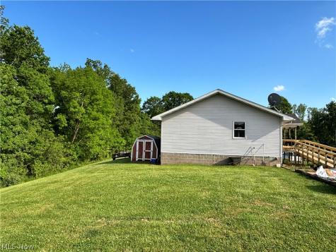 104 Woodcrest Lane Marietta OH 45750