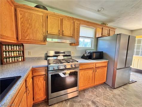 104 Woodcrest Lane Marietta OH 45750