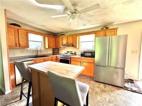 104 Woodcrest Lane Marietta OH 45750