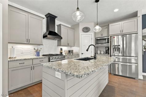 5944 Freitag NW Canton OH 44718
