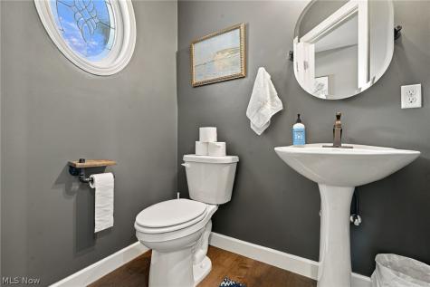 5944 Freitag NW Canton OH 44718