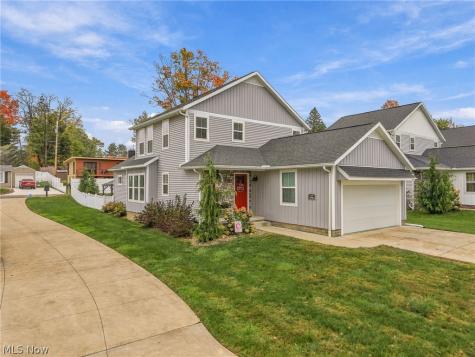 5944 Freitag NW Canton OH 44718
