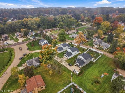 5944 Freitag NW Canton OH 44718