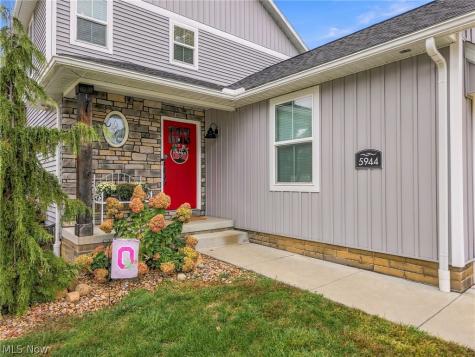 5944 Freitag NW Canton OH 44718