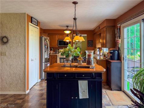 770 Woodview Drive Ashland OH 44805