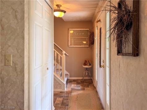 770 Woodview Drive Ashland OH 44805