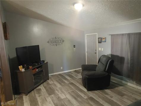 6286 Spring Street Ravenna OH 44266