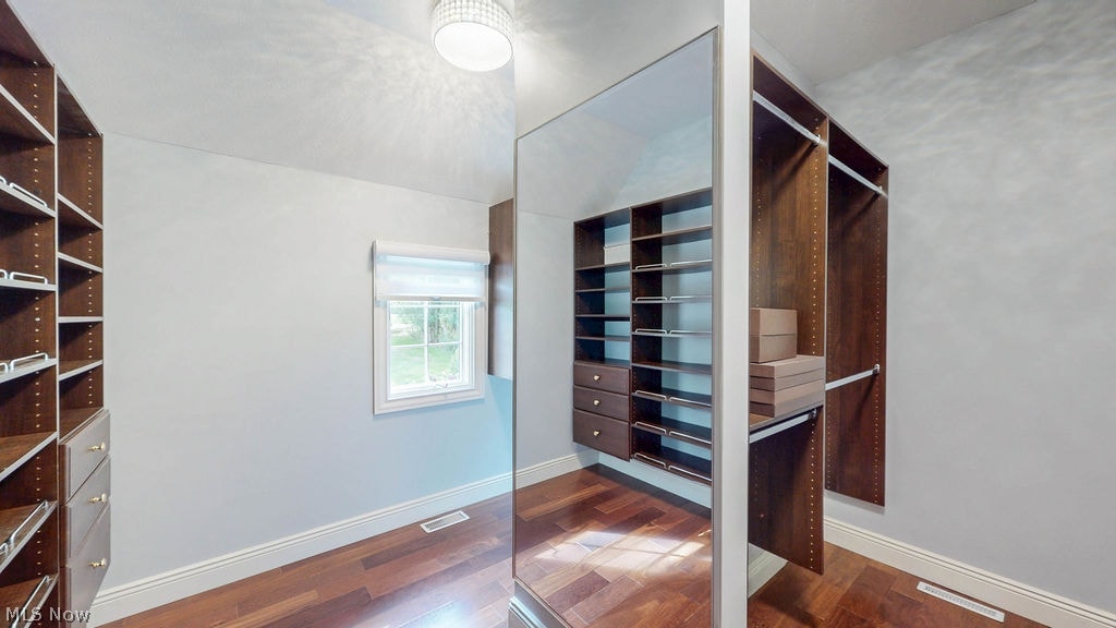 7920 Sunrise Lane Novelty OH 44072
