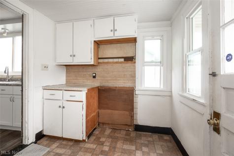 930 E 250th Street Euclid OH 44132