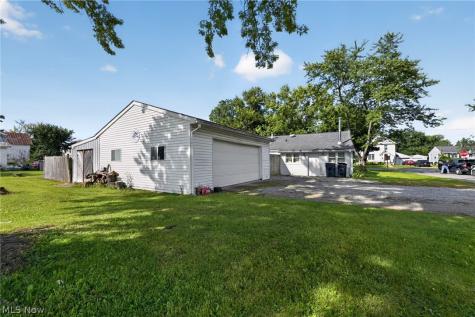 106 Howe Street Lodi OH 44254