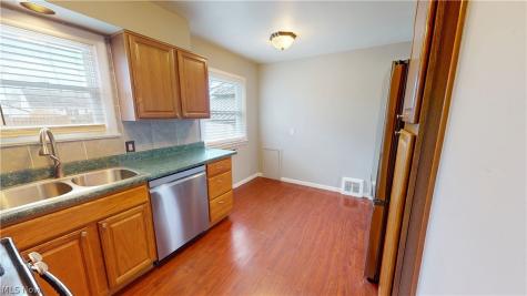 30008 Mildred Street Willowick OH 44095