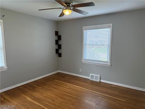 30008 Mildred Street Willowick OH 44095