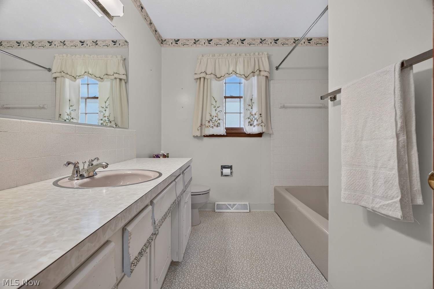 1593 Vermilion Road Vermilion OH 44089