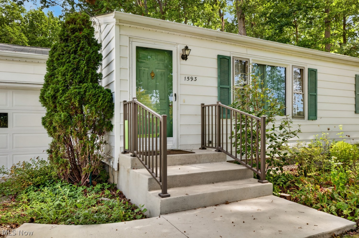 1593 Vermilion Road Vermilion OH 44089