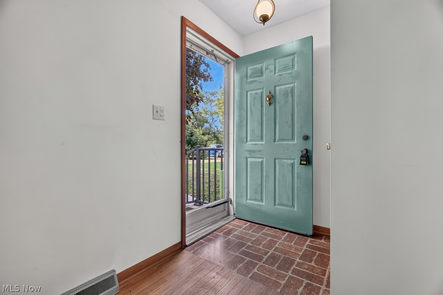 1593 Vermilion Road Vermilion OH 44089