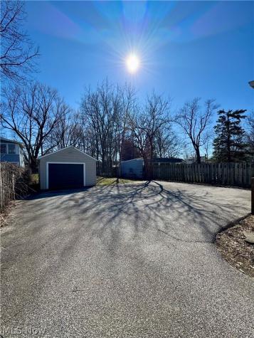212 E Bridge Street Berea OH 44017