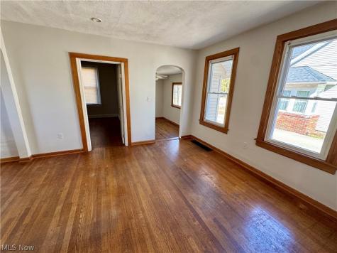 212 E Bridge Street Berea OH 44017
