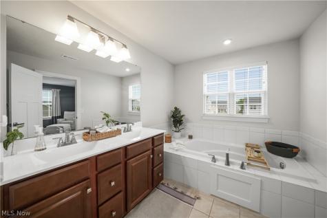 8513 Raya Lane Streetsboro OH 44241