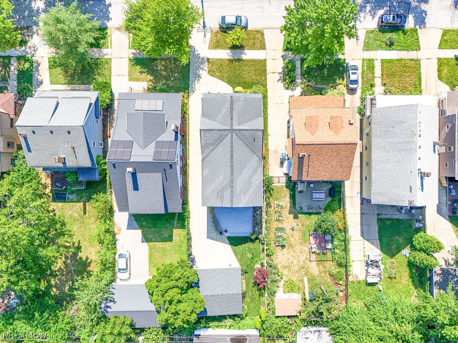 1326 W 104th Street Cleveland OH 44102