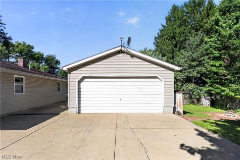 2426 Russell Avenue Youngstown OH 44509