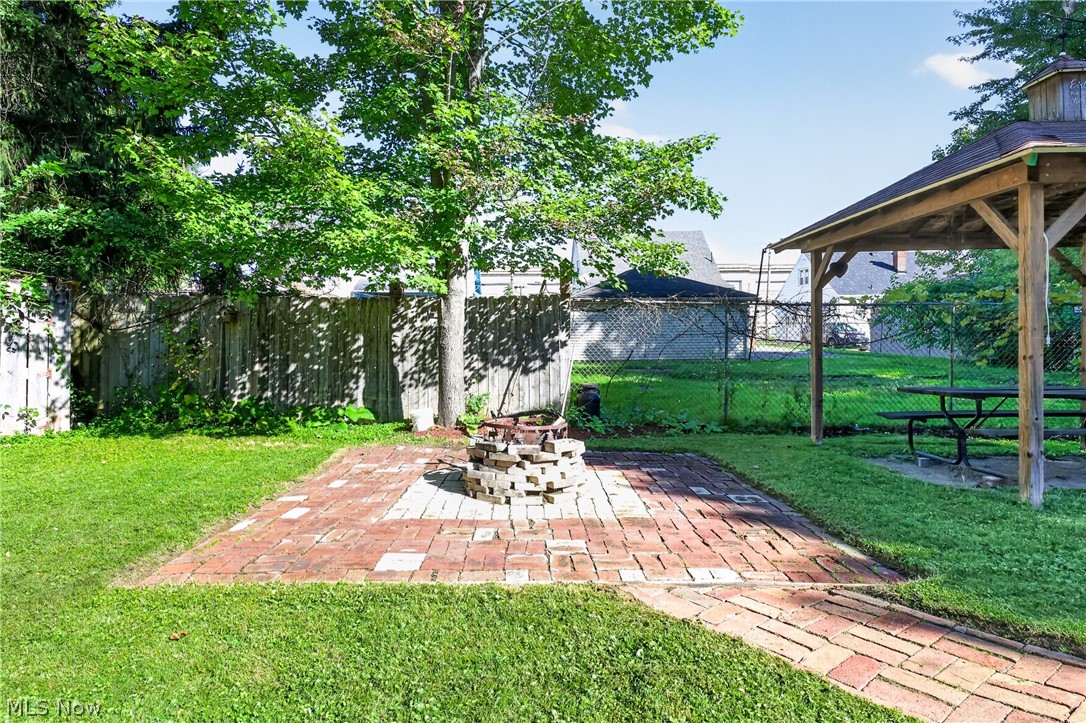 2426 Russell Avenue Youngstown OH 44509