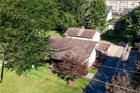 2426 Russell Avenue Youngstown OH 44509