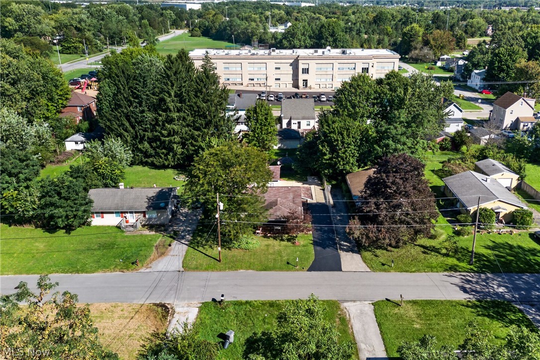 2426 Russell Avenue Youngstown OH 44509