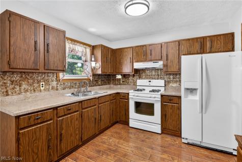 2426 Russell Avenue Youngstown OH 44509