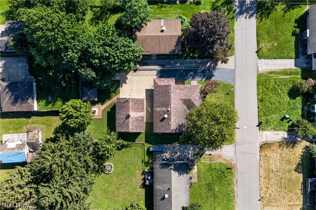 2426 Russell Avenue Youngstown OH 44509