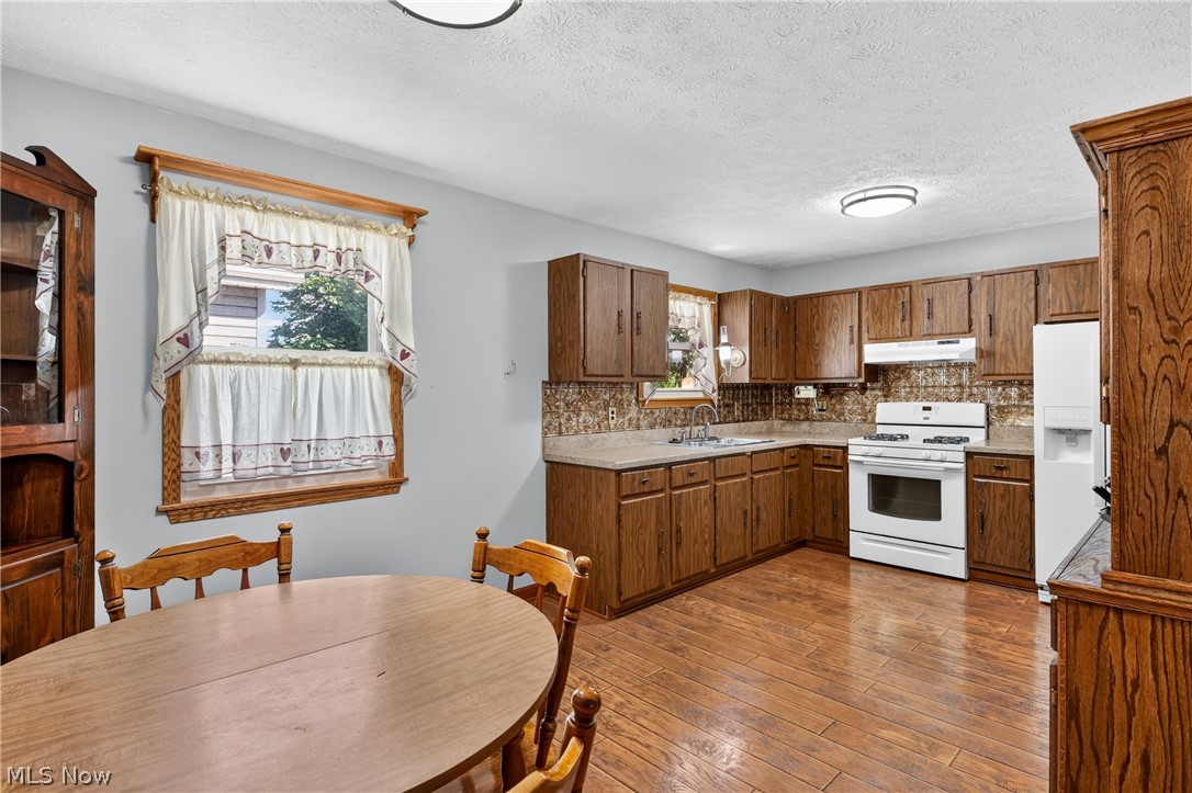 2426 Russell Avenue Youngstown OH 44509