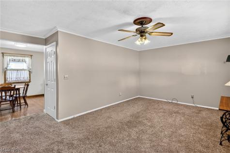 2426 Russell Avenue Youngstown OH 44509