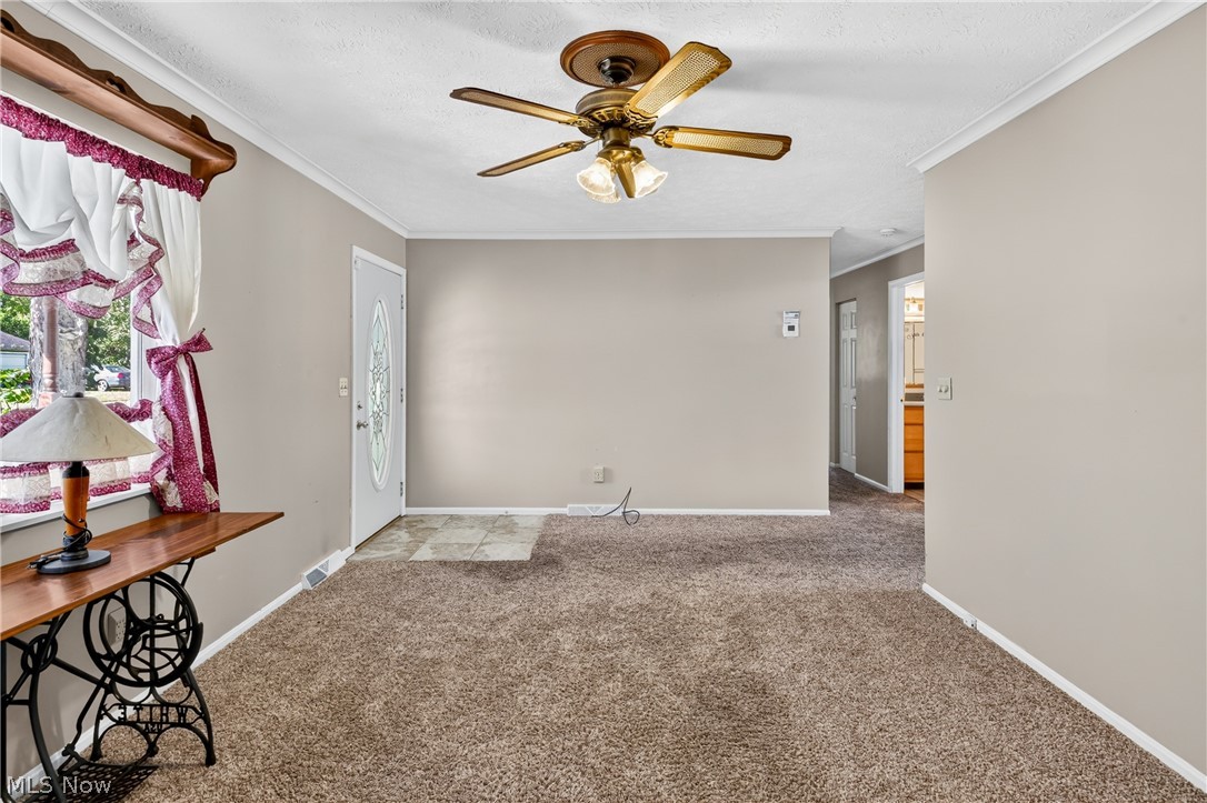 2426 Russell Avenue Youngstown OH 44509