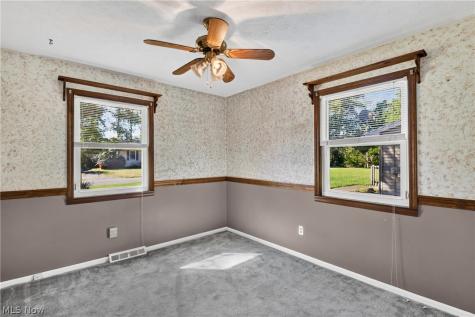 2426 Russell Avenue Youngstown OH 44509